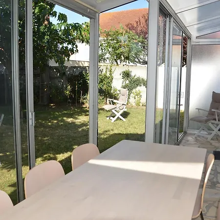 Hébergement de vacances Charmante Maison 5 Pers, Wi-fi, Proche - Fr-1-323-537
