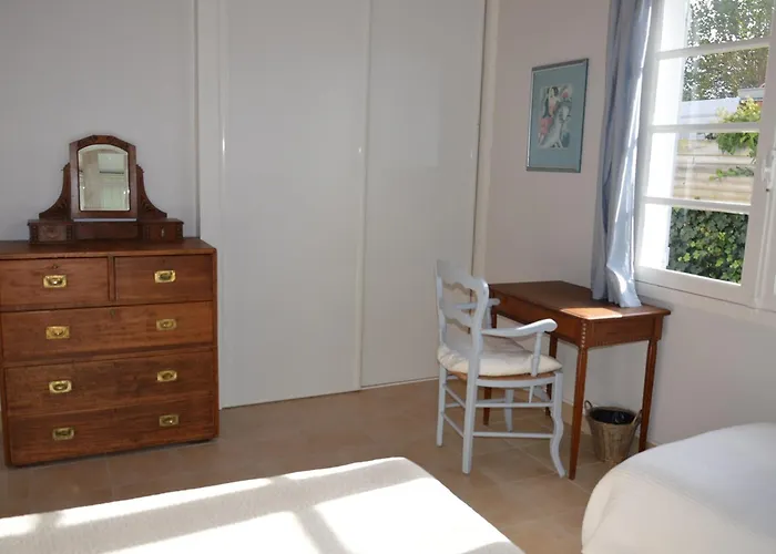 Charmante Maison 5 Pers, Wi-fi, Proche - Fr-1-323-537